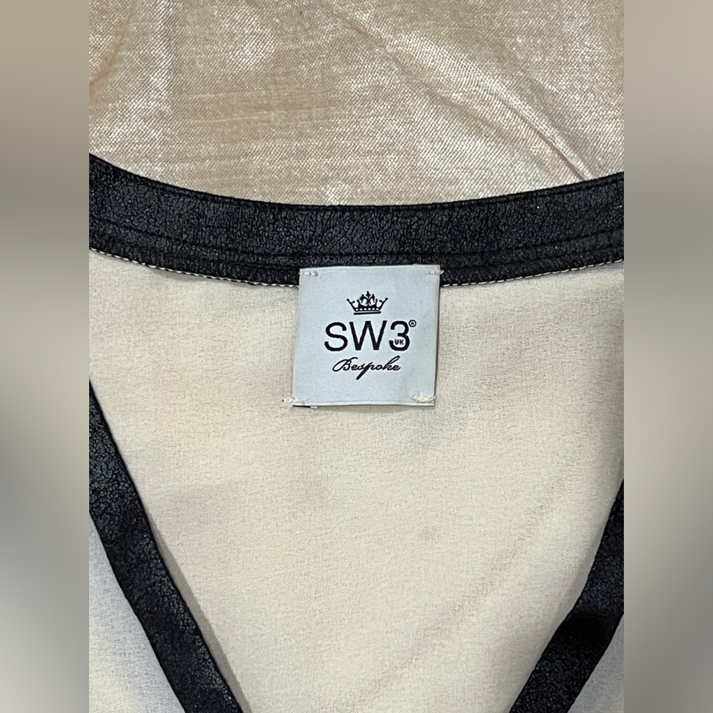 SW3 Bespoke Sheer Color Block Tank - Picture 5 of 6